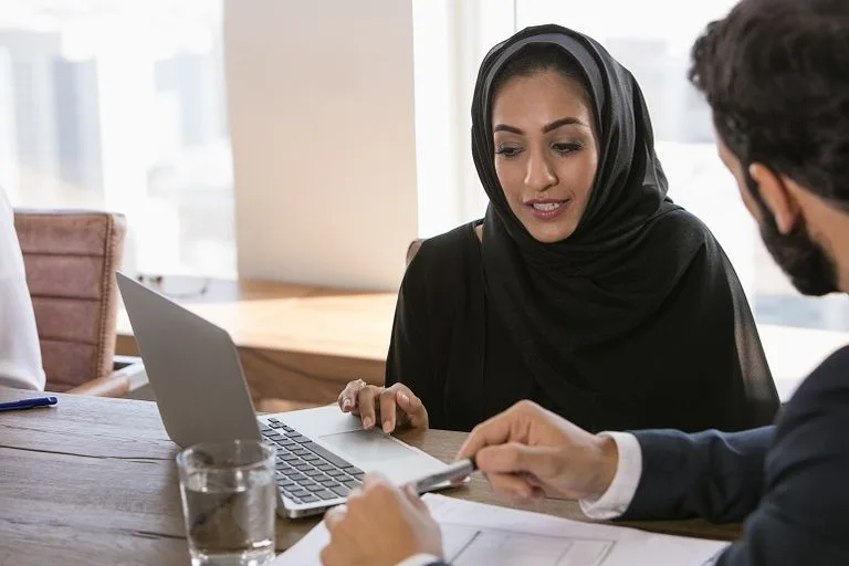 تطور ملحوظ: المرأة السعودية تدير أكثر من 470 ألف شركة في 2023