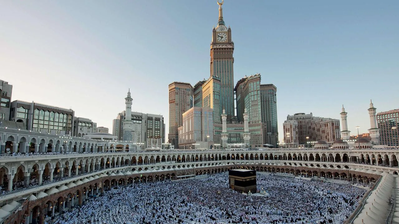 أفضل 5 فنادق مطلة على الكعبة