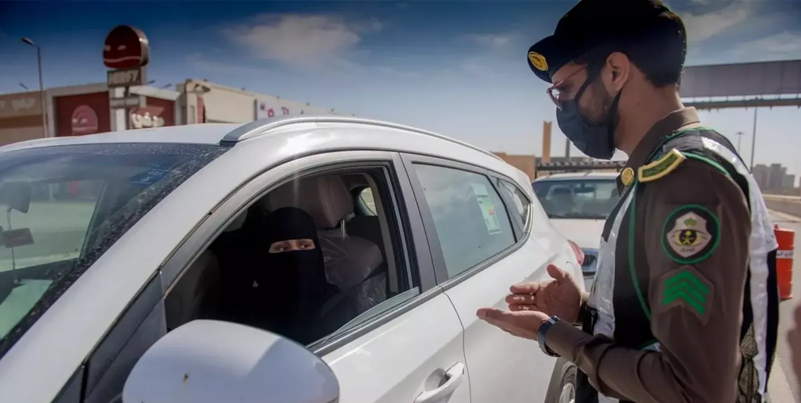 كيفية الاستعلام عن المخالفات المرورية في السعودية