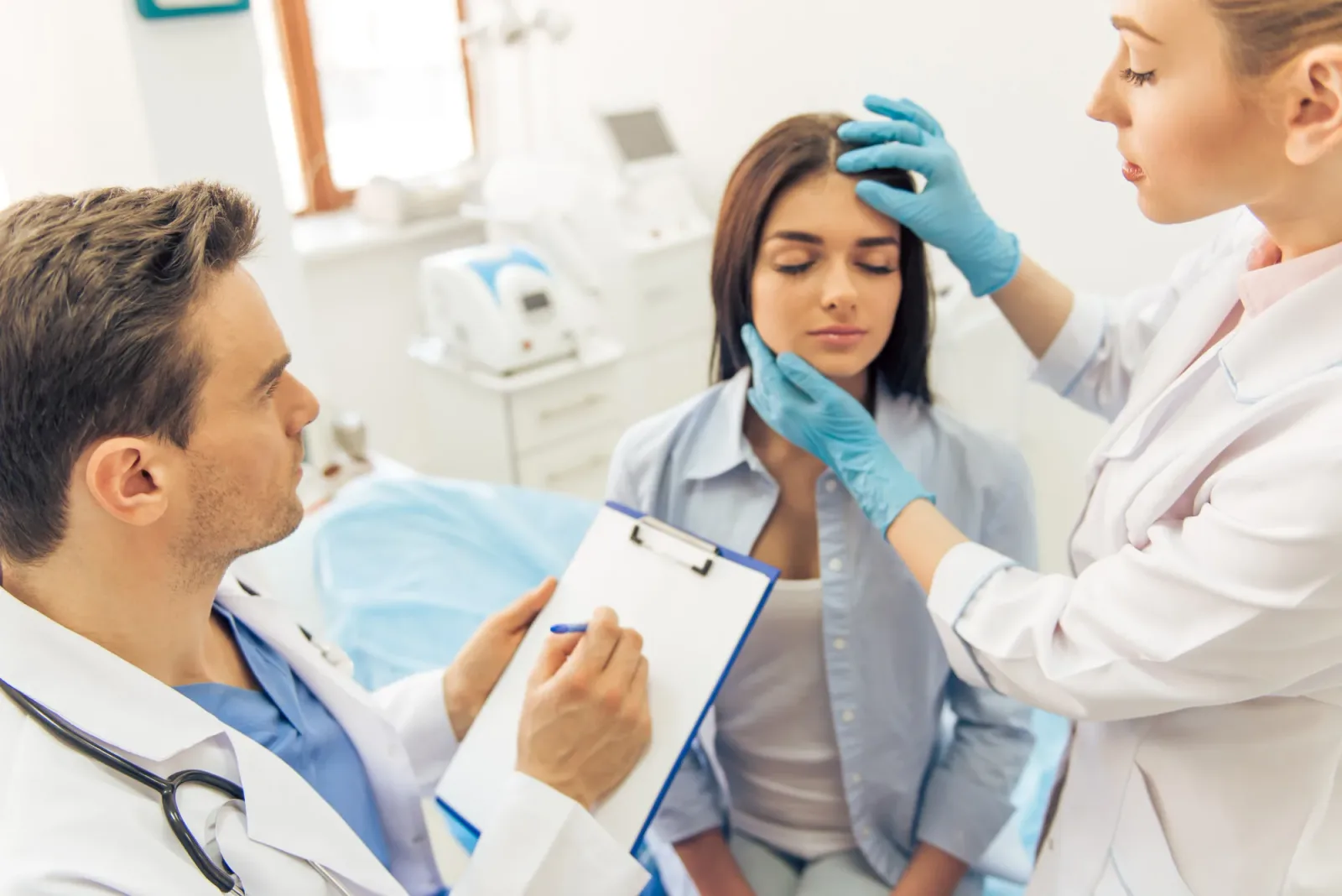 أفضل أطباء التجميل في جدة