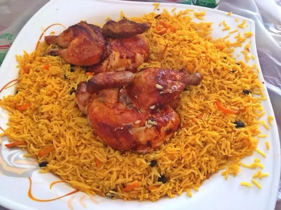 أشهر مطاعم البخاري في خميش مشيط