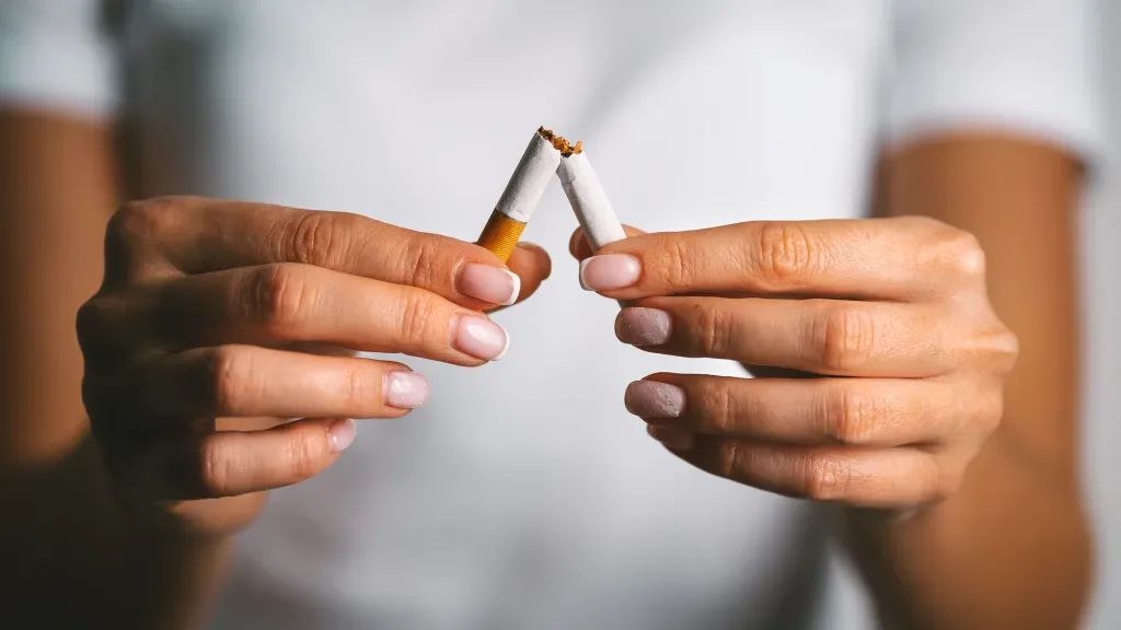 تدخين السجائر في هذا الوقت يصيبك بمرض قاتل