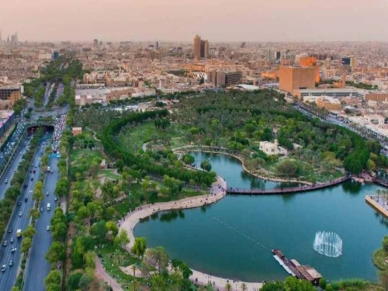 أفضل منتزهات السعودية للعوائل 2026