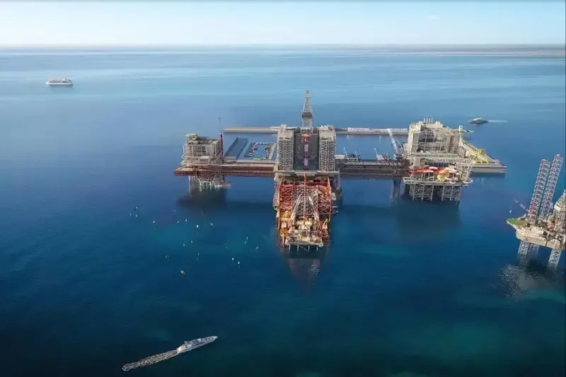 "THE RIG" أول وجهة عالمية لسياحة المغامرات في السعودية