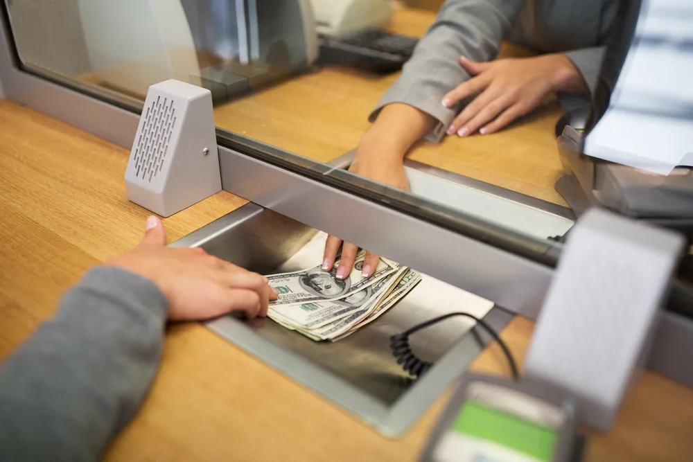 تعرف على أفضل محلات الصرافة في الرياض