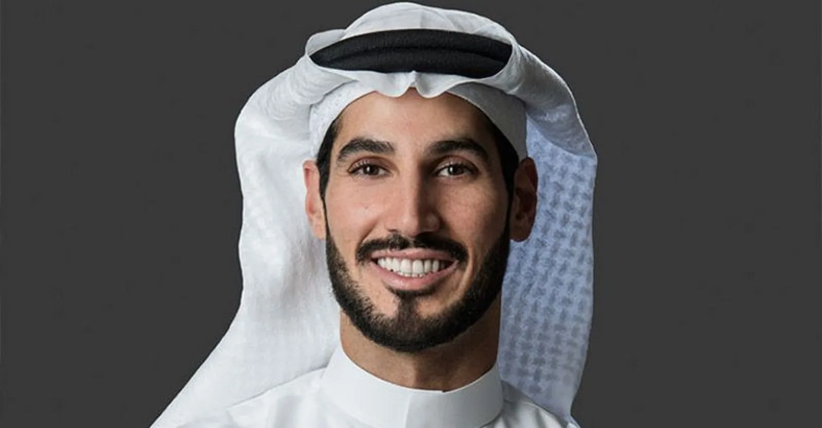 حسن محمد جميل في سطور