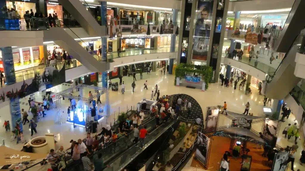 خلال أسبوع .. السعوديون ينفقون نحو 1.8 مليار ريال على المطاعم والمقاهي