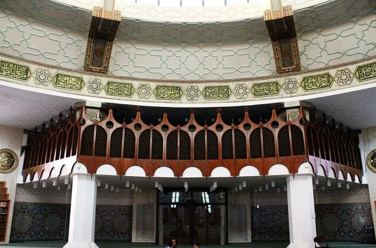 بالصور … أجمل 4 مساجد في مدينة جدة