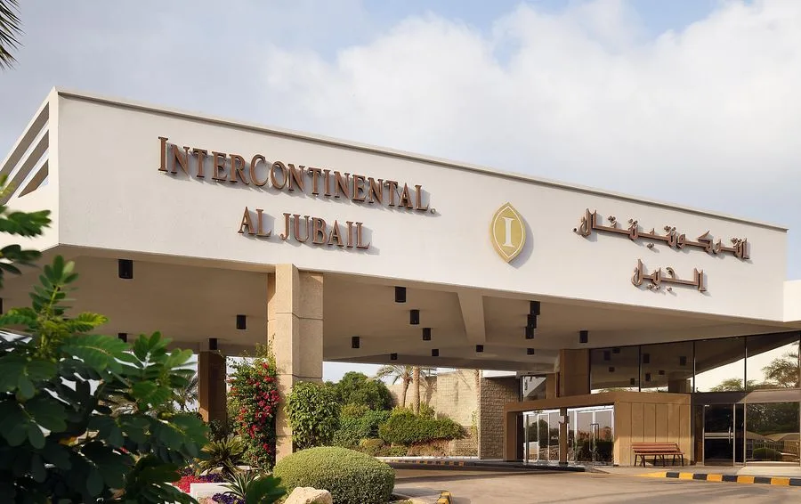 4 فنادق موجودة على الشاطئ في منطقة الجبيل