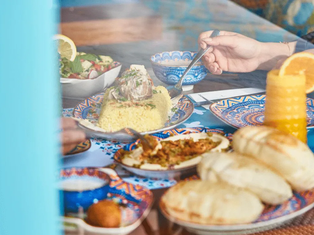 أبرز 5 مطاعم منسف في الرياض .. يجب تجربتها