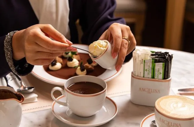 أفضل 4 مقاهي هوت شوكلت في الرياض
