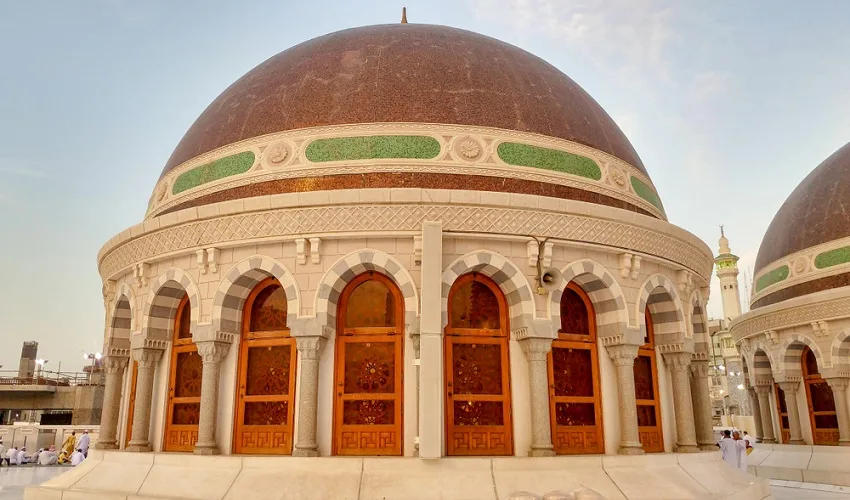 أفضل الأنشطة التي يمكن القيام بها في مكة خلال العمرة