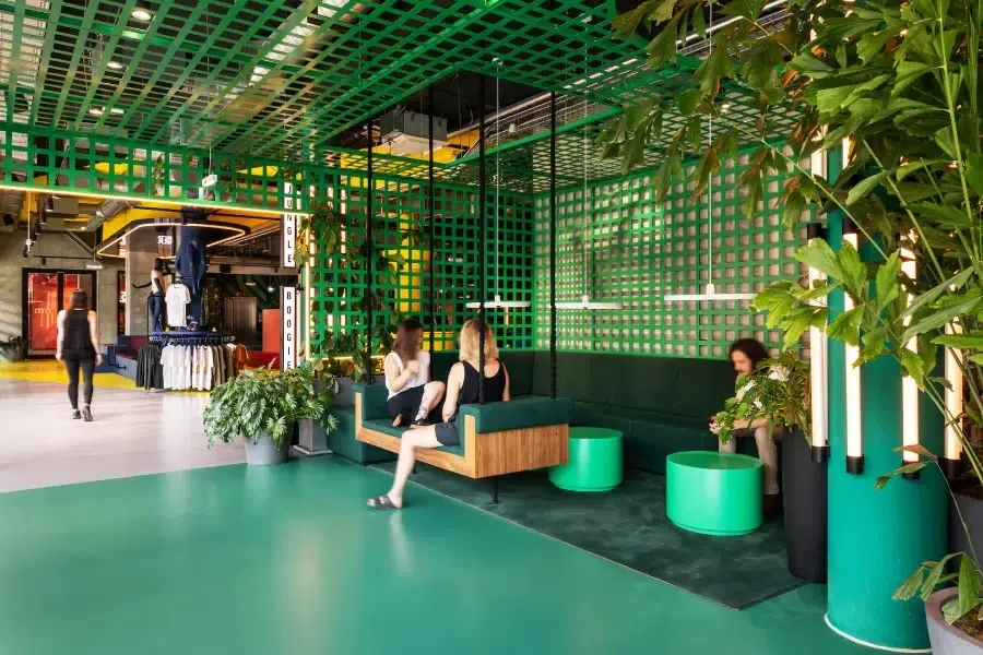 Social Hubs