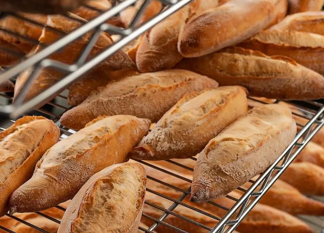 أفضل مطاعم التوصيل في الرياض: تجارب تناول الطعام المميزة في منزلك