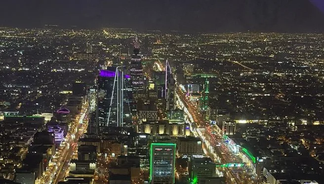 أنشطة ليلية ممتعة في الرياض: استكشاف المدينة بعد غروب الشمس