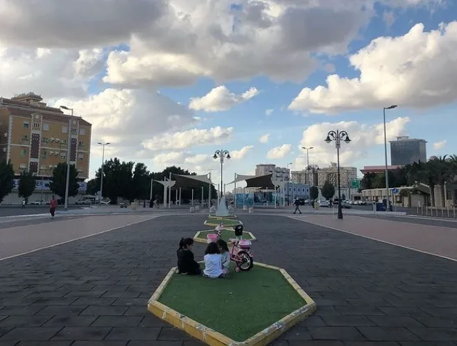استمتع بالتحرك في أجمل الأماكن للمشي في جدة