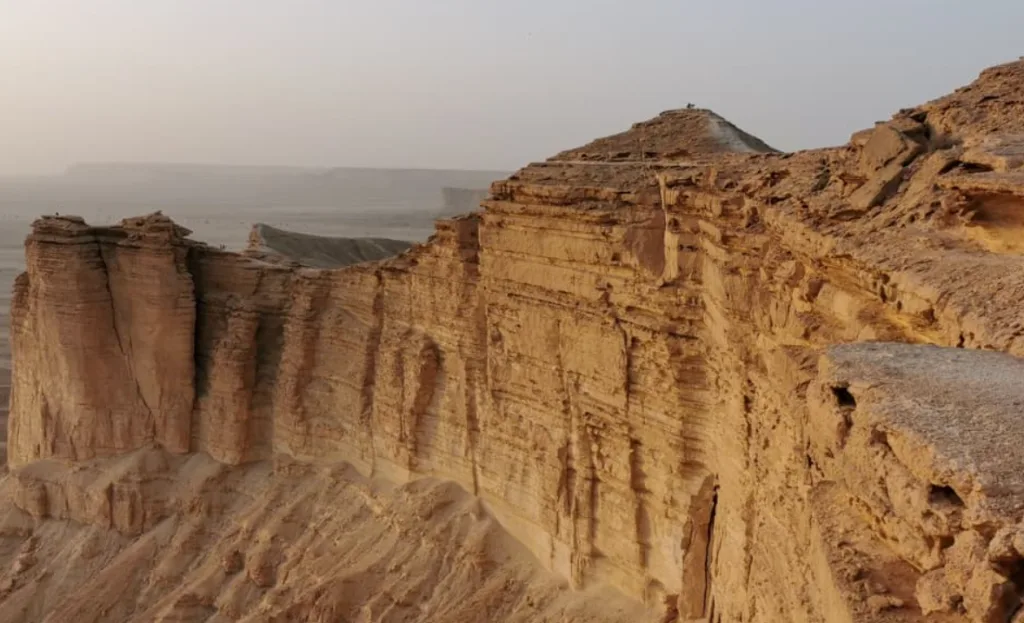 حافة العالم قمة الروعة وجمال الطبيعة في السعودية