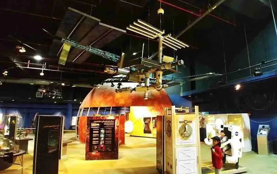 استكشف جمال الخبر: وجهات سياحية لا تفوتها