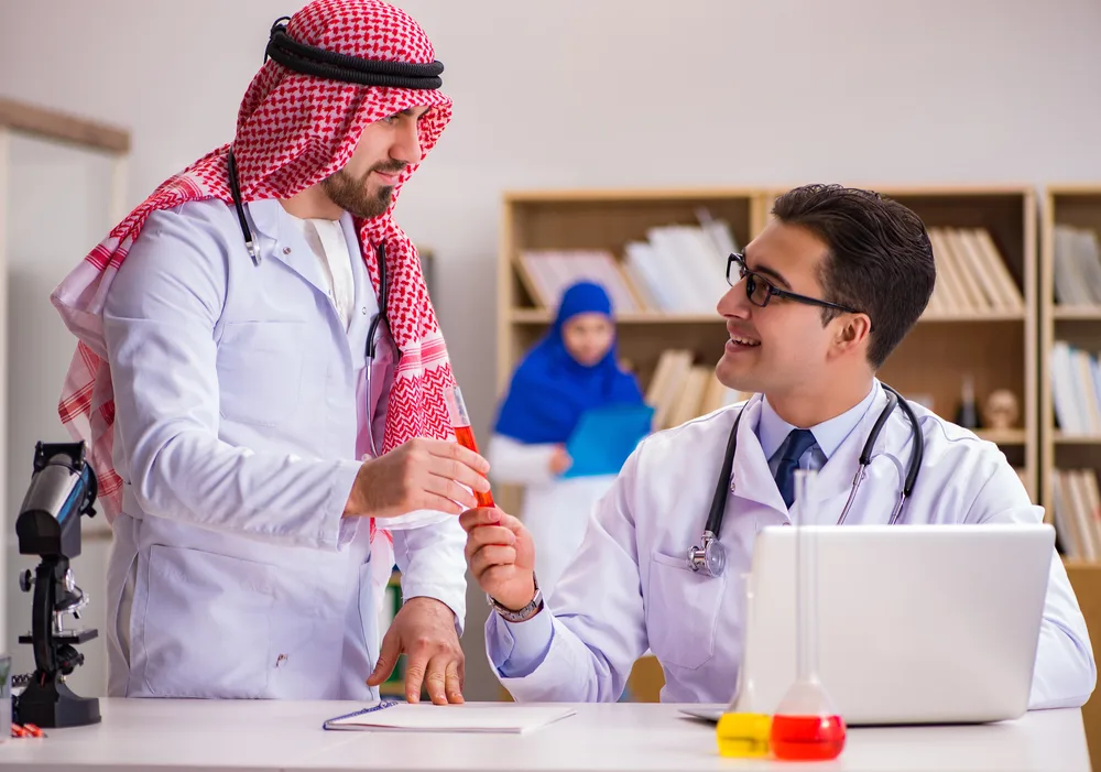 رواتب الأطباء في السعودية 2024