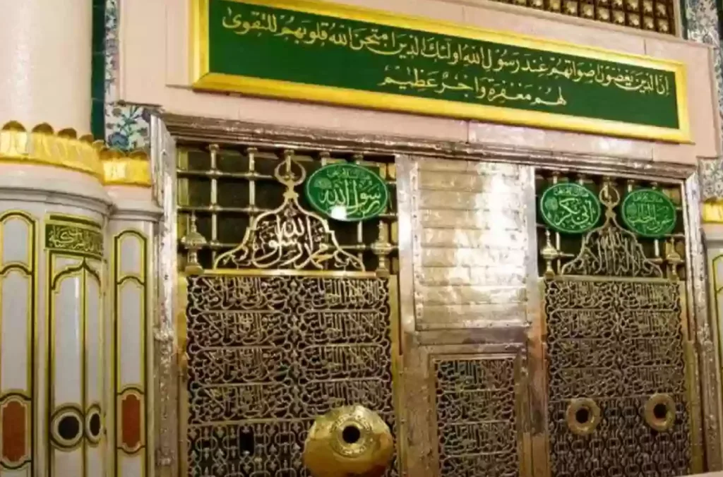 هل يسمح للنساء بدخول وحجز الروضة الشريفة؟