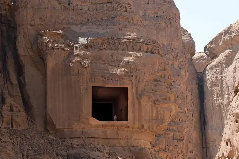 ما هو منتجع شرعان الذي زاره ولي العهد السعودي في العلا؟