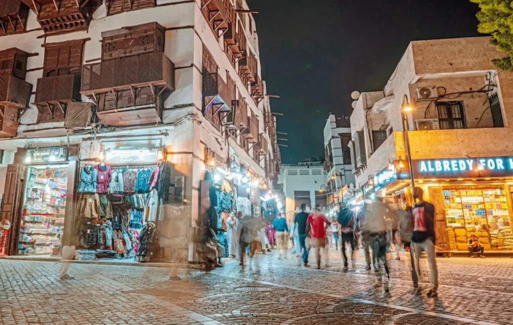 جولة سريعة على محلات سوق البوادي في جدة