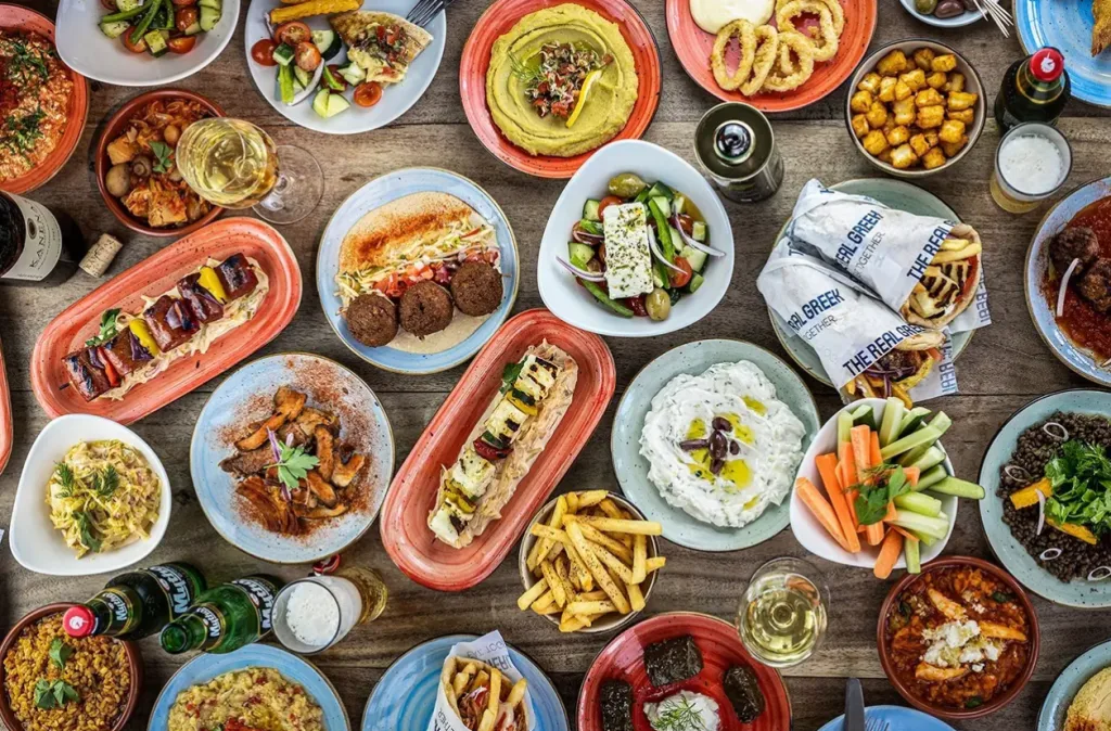 اكتشف أفضل 3 مطاعم يونانية في الرياض