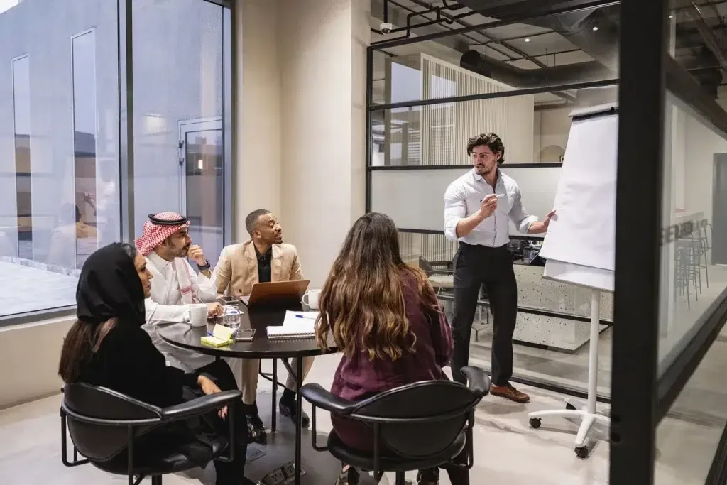 كيف تتصرف باحترام في المجتمع السعودي؟