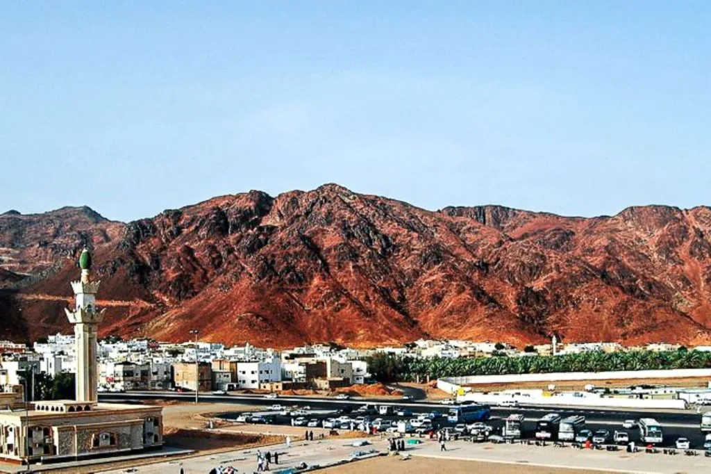 نبذة عن جبل الرماة: شاهد على دروس معركة أحد