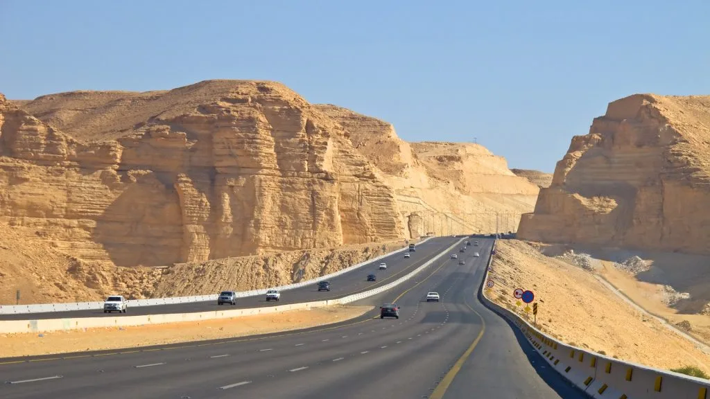 أهم الإرشادات لرحلة مريحة وآمنة في السعودية