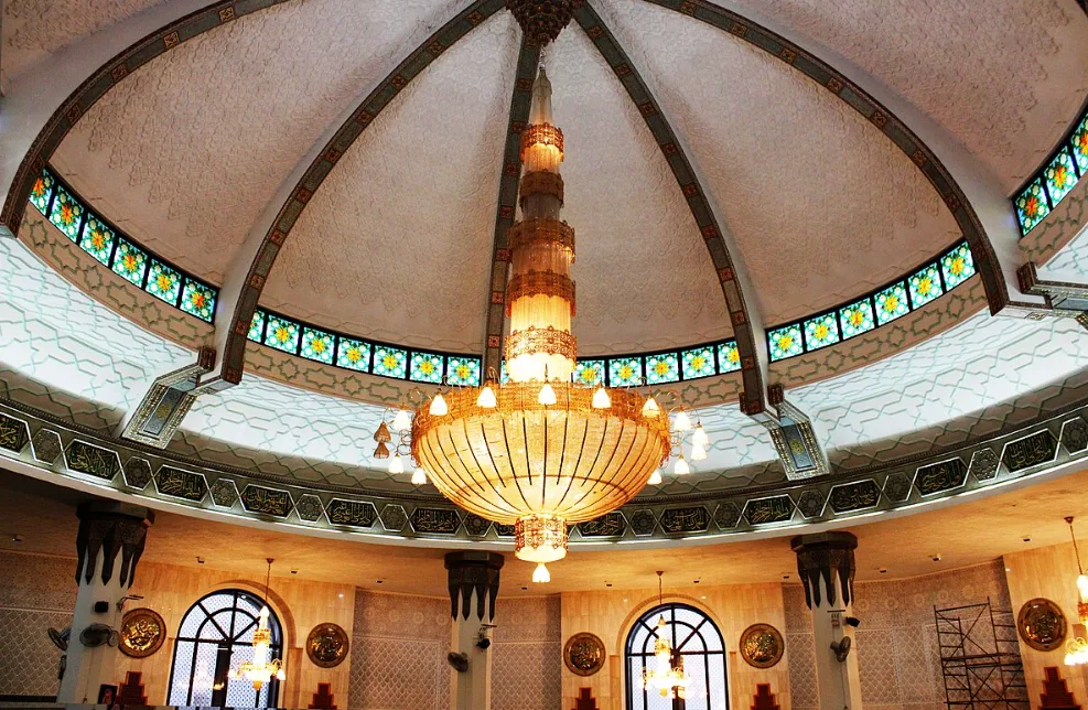 ماذا تعرف عن مسجد الرحمة في جدة؟