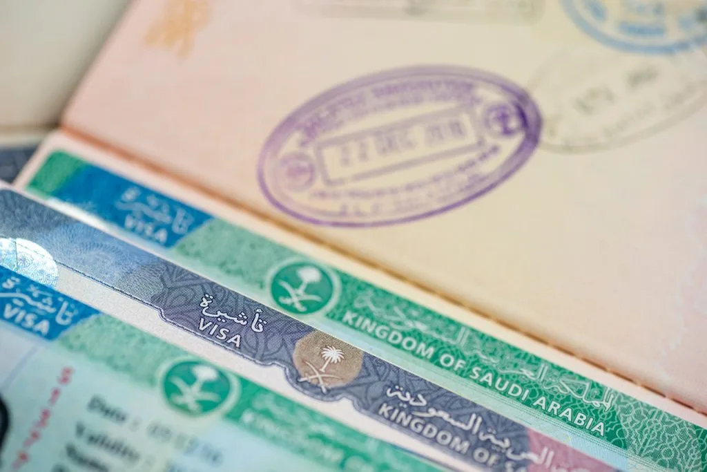 كل ما تحتاج معرفته لتقديم طلب تأشيرة زيارة السعودية