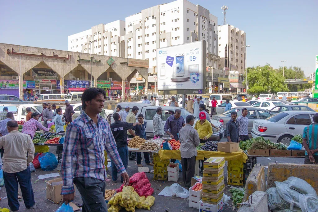 دليل شامل لمحلات سوق البطحاء في الرياض