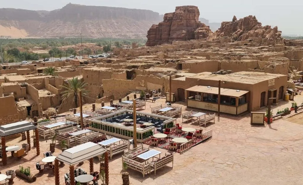 أفضل 5 مطاعم محلية في العلا يجب عليك تجربتها