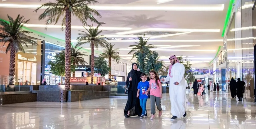 أبرز مولات الرياض للتسوق والترفيه
