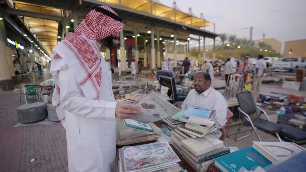 دليلك لأشهر الأسواق الشعبية في السعودية: تجربة تسوق فريدة