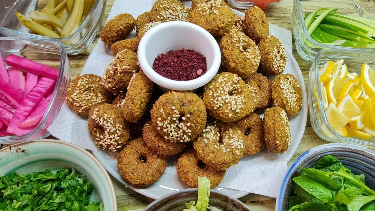 أشهر مطاعم الفلافل والحمص في الرياض