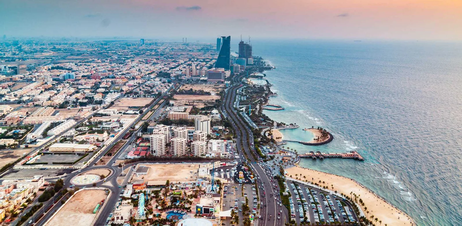أفضل 10 أماكن ترفيهية وعائلية للزيارة في جدة 2025