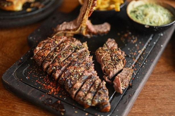 مطاعم الستيك في الرياض